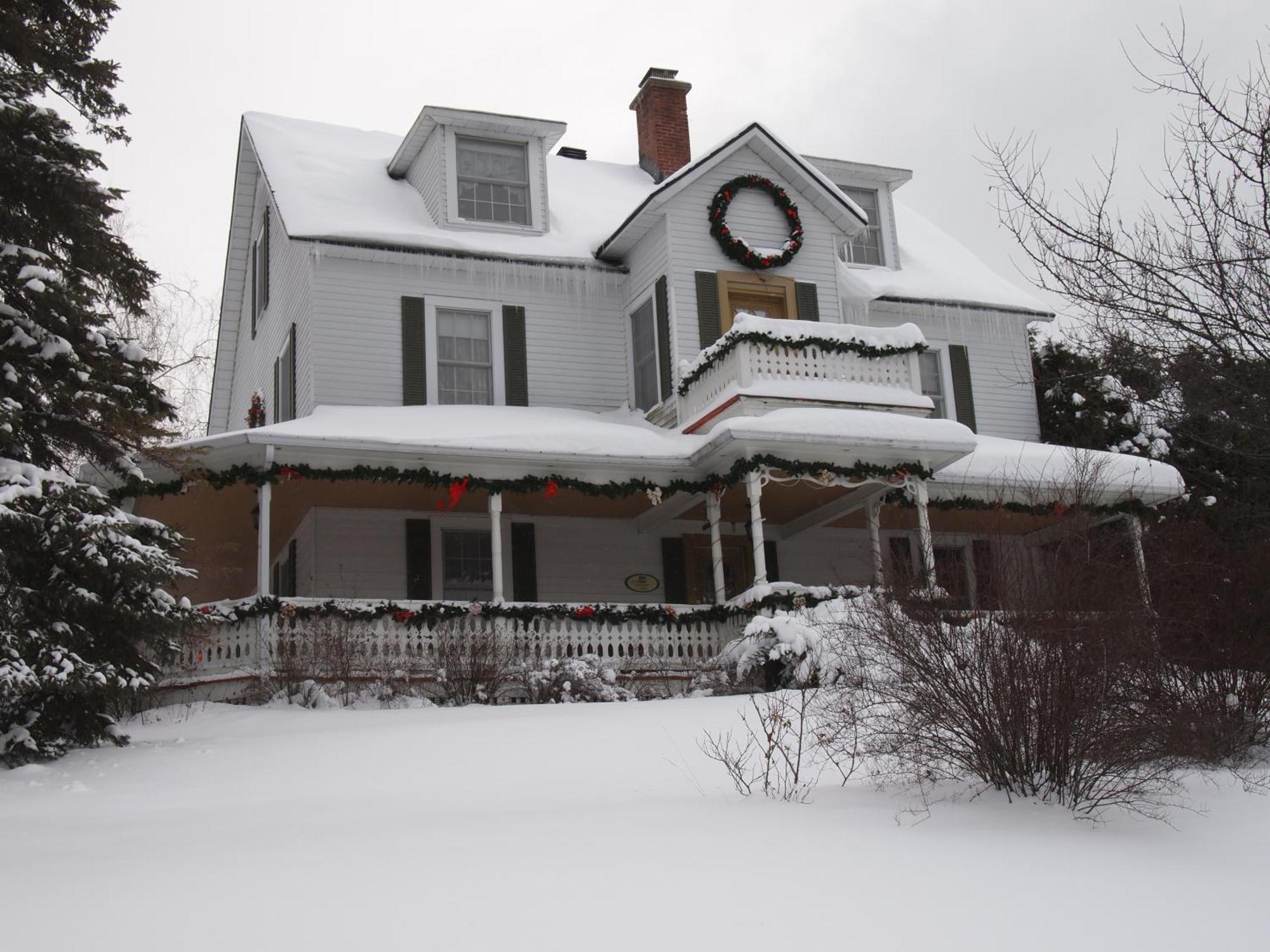 Au Manoir de la rue Merry Magog Exterior foto
